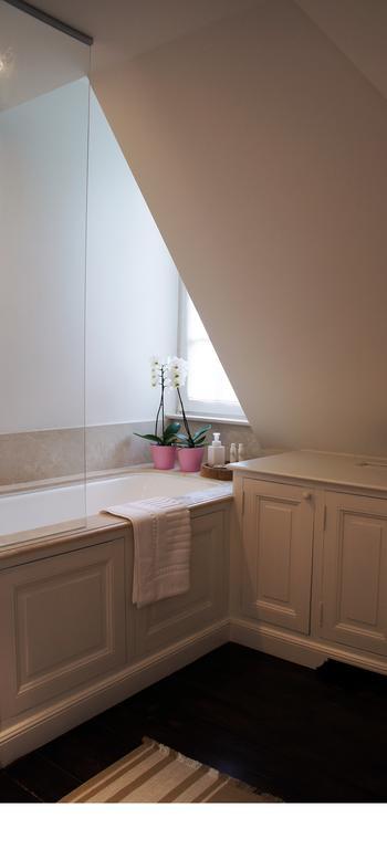 Guest House La Maison Chantecler Uccle 部屋 写真